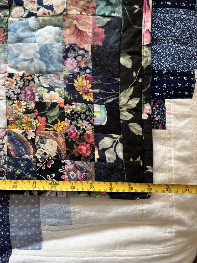 Absolutely Beautiful Quilted Piece 29”x28”