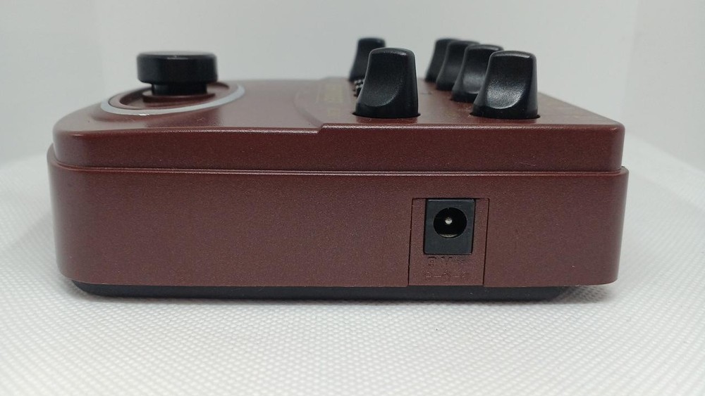 BEHRINGER ACOUSTIC ADI21 effector