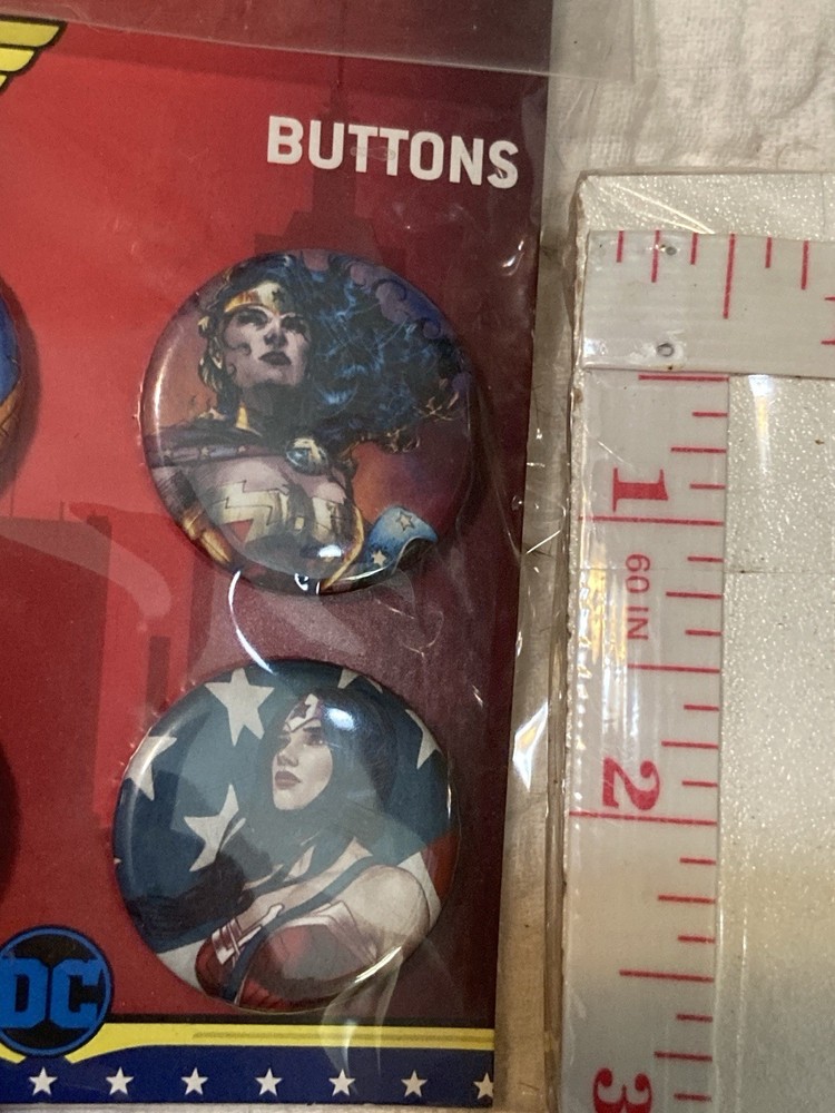 Wonder Woman Button Set DC Comics