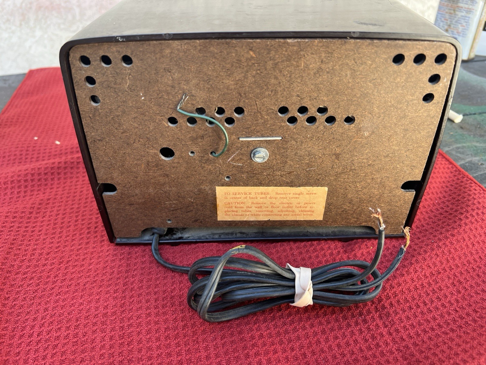 Vintage Motorola AM Tube Radio Model 59R-1 Near Mint Condition But Only Hums