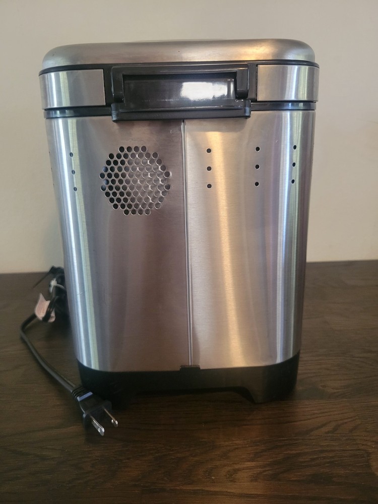 Cuisinart CBK110 Compact Automatic Bread Maker