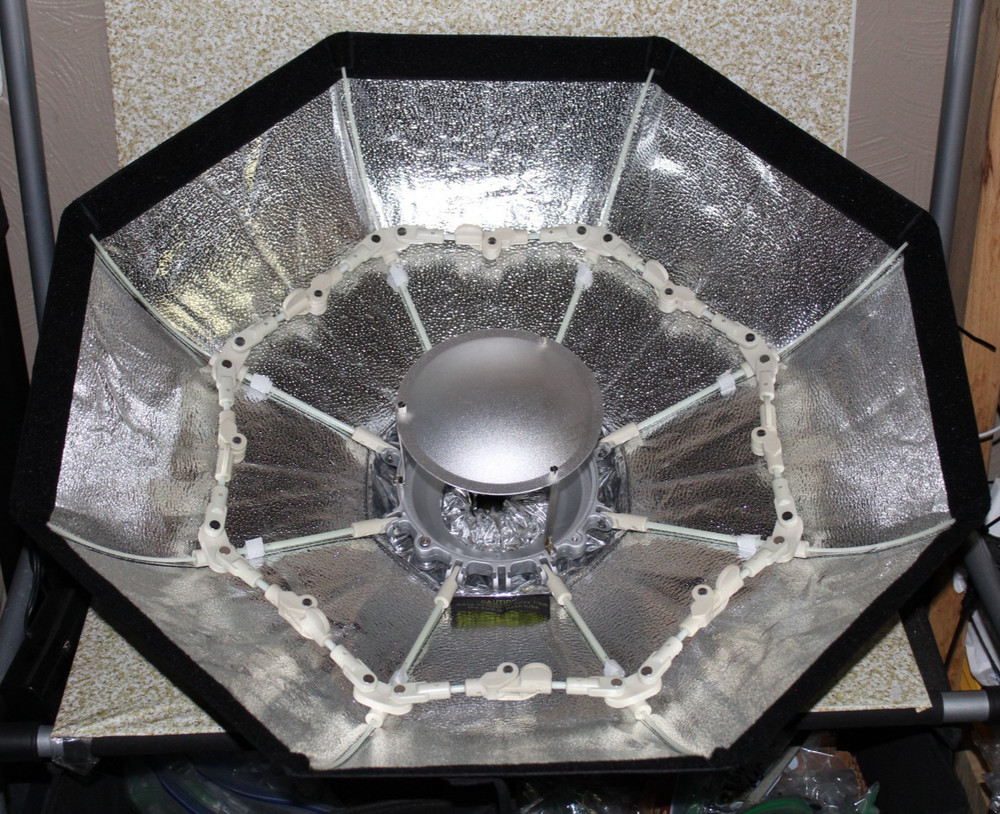 FalconEyes 64.7cm 25.5inch octagonal Softbox Silver/White Diffuser NEW OPEN BOX