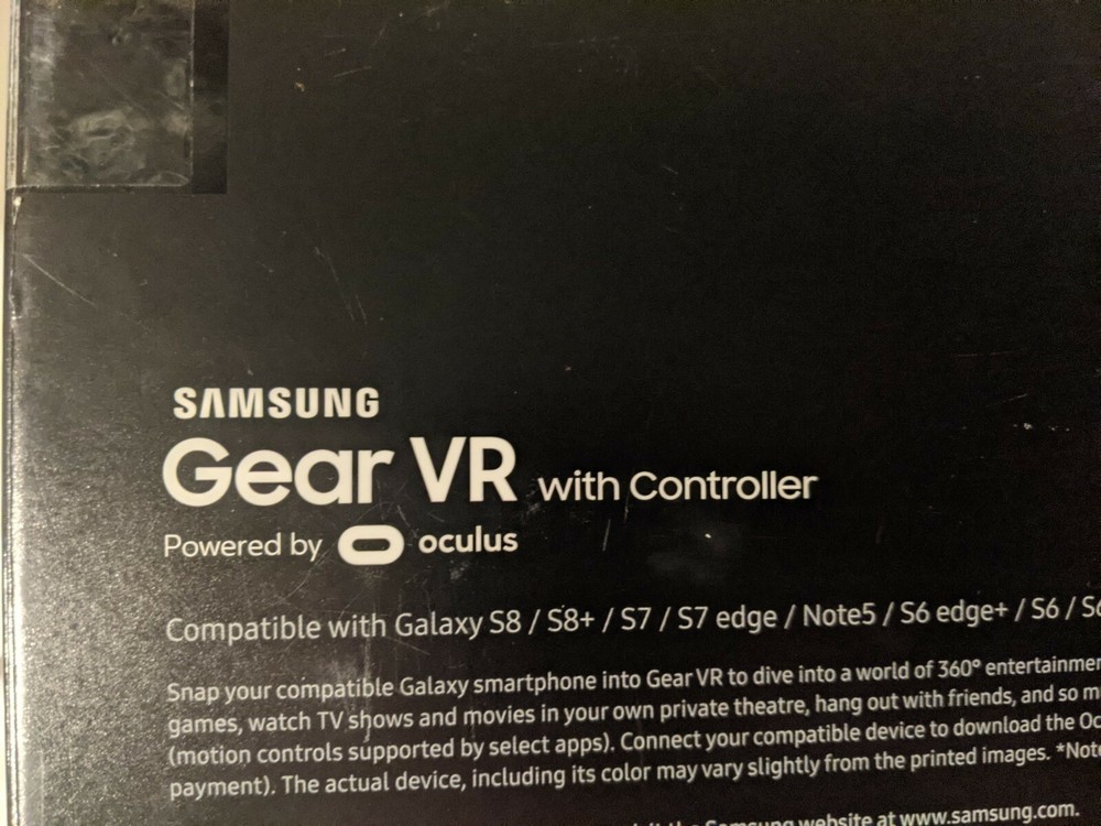 Samsung Gear VR Powered By Oculus Virtual Headset W/ Controller (SM-R324) - Used