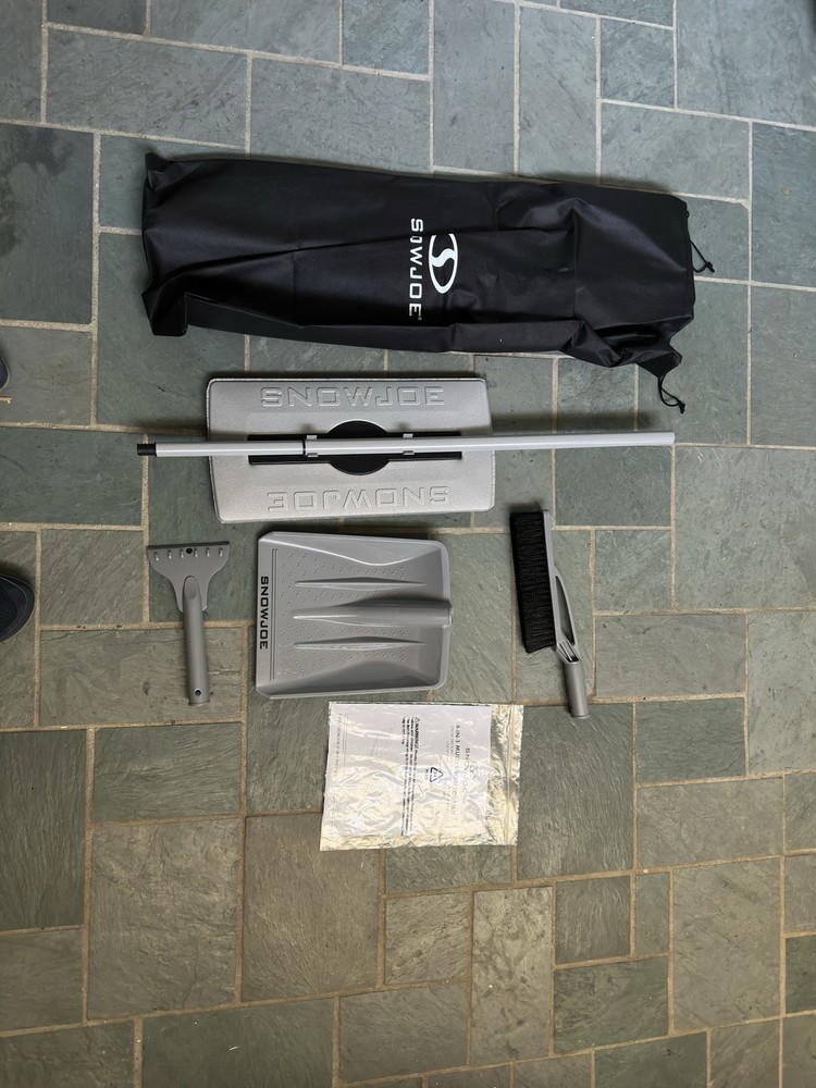 4-In-1 Multi Snow Tool Kit