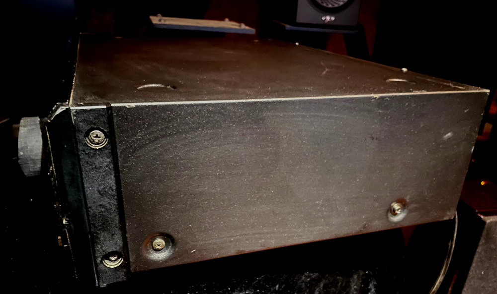 SAE Two T3U Stereo Tuner AM/FM