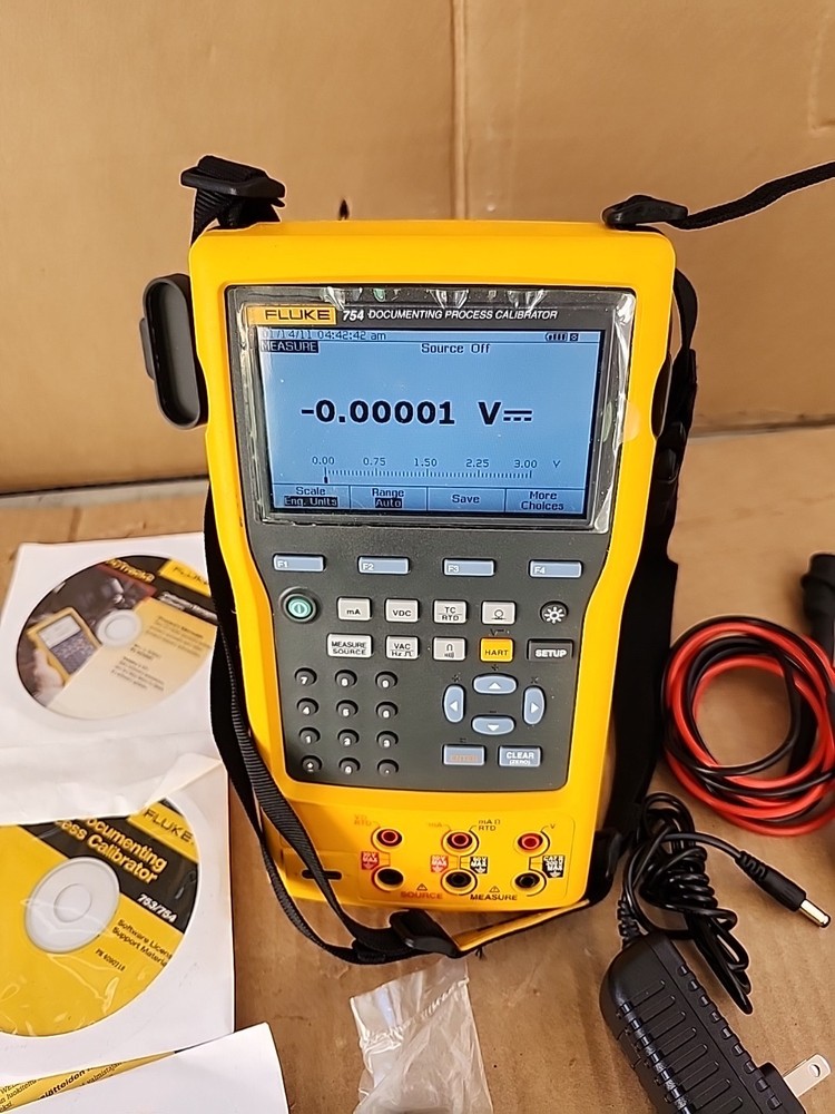 Fluke 754 Documenting Process Calibrator with HART Communication