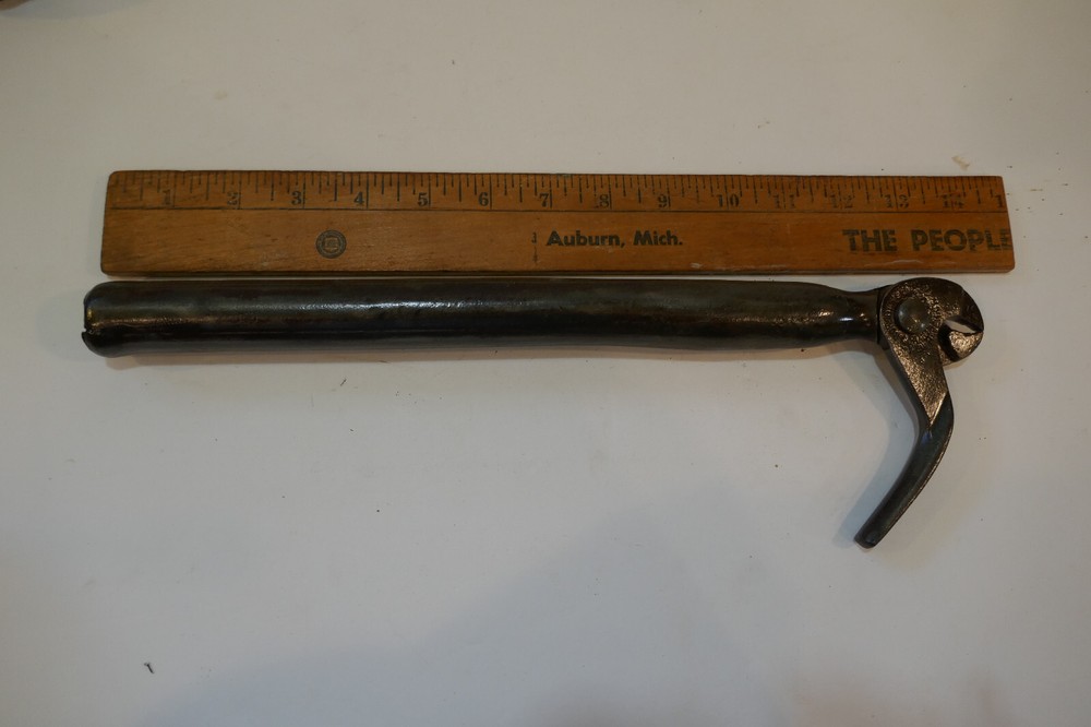 Oddball Antique Scranton Round Handle Cast Iron Nail Puller