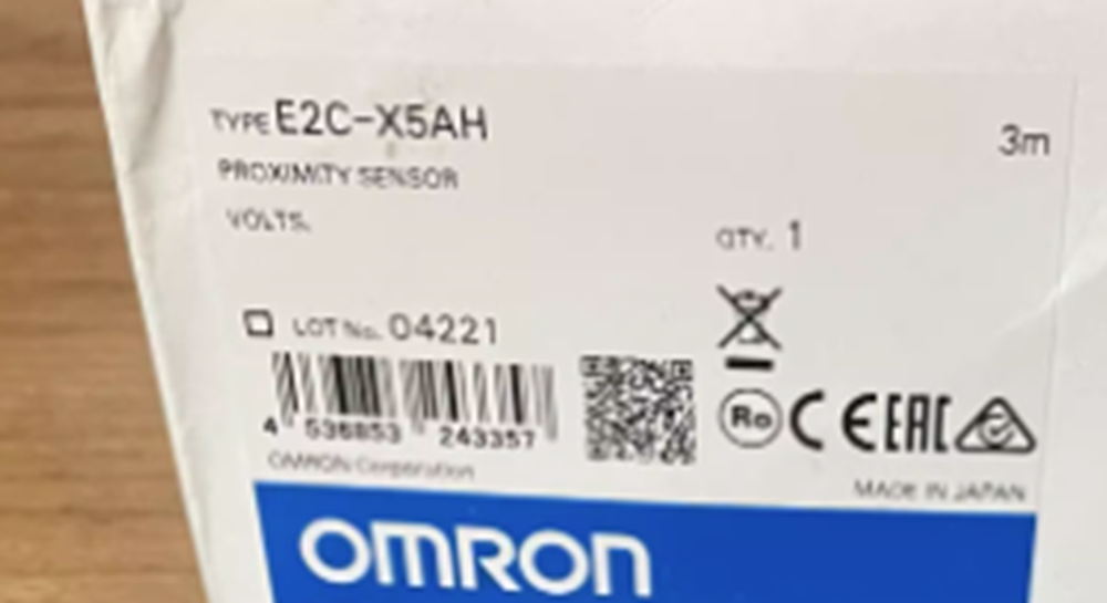 New In Box Omron E2C-X5AH