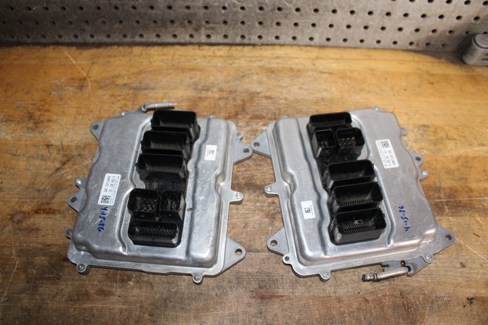 2013 BMW 750i TWO DME ECU Engine Computer Module Unit 8636967