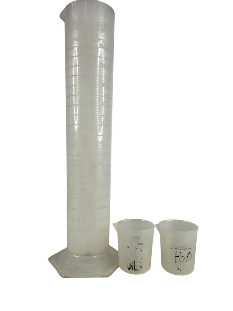 Corning LAB CYLINDER 2000ml & two 50ml