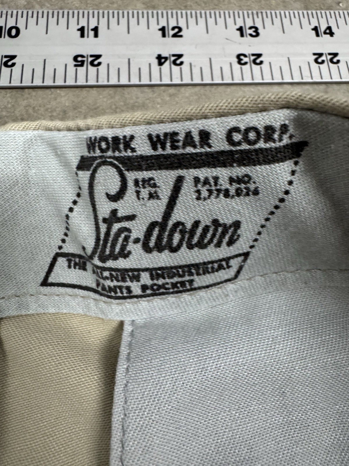 Vintage 1960s 1970s Workwear Slacks Trousers Men 35x30 Tan Sta-Prest Pants NEW