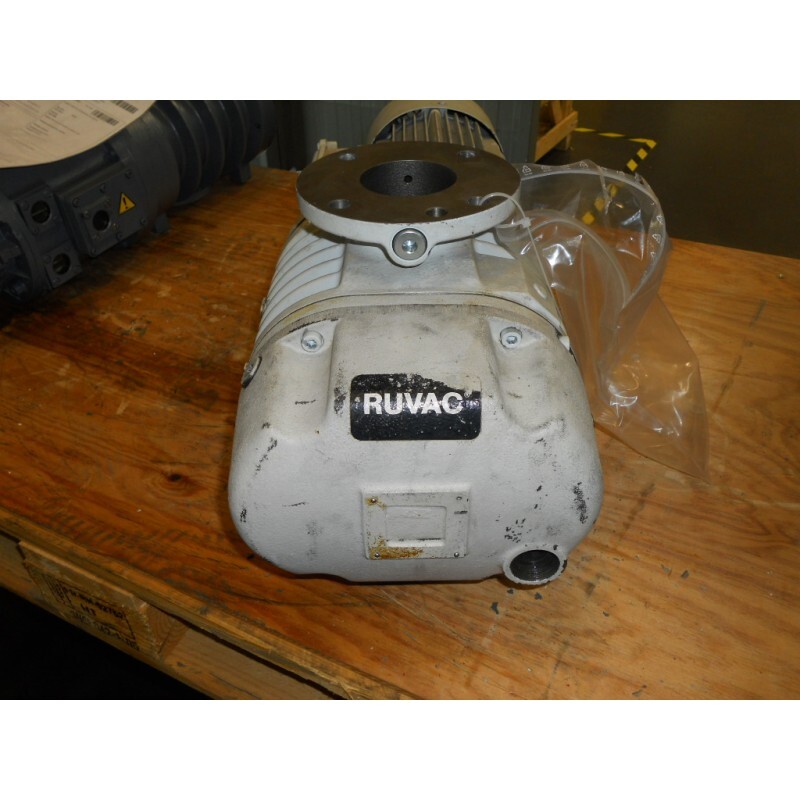 ROOTS VACUUM PUMP LEYBOLD WS251 PFPE