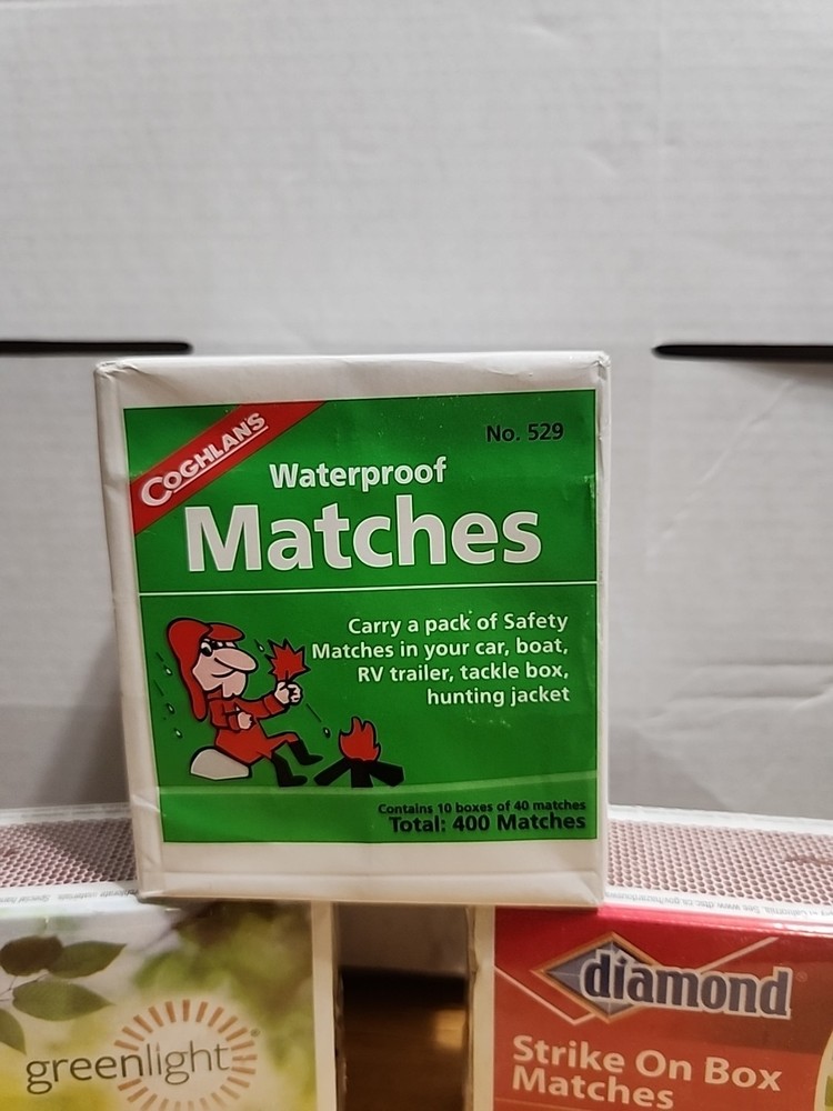 Box Matches Lot