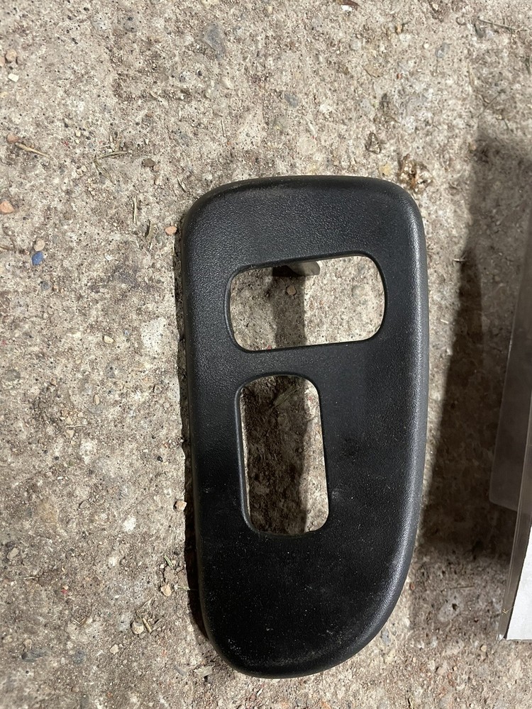 2006 & Up Peterbilt Passengrr Door Control Panel Trim