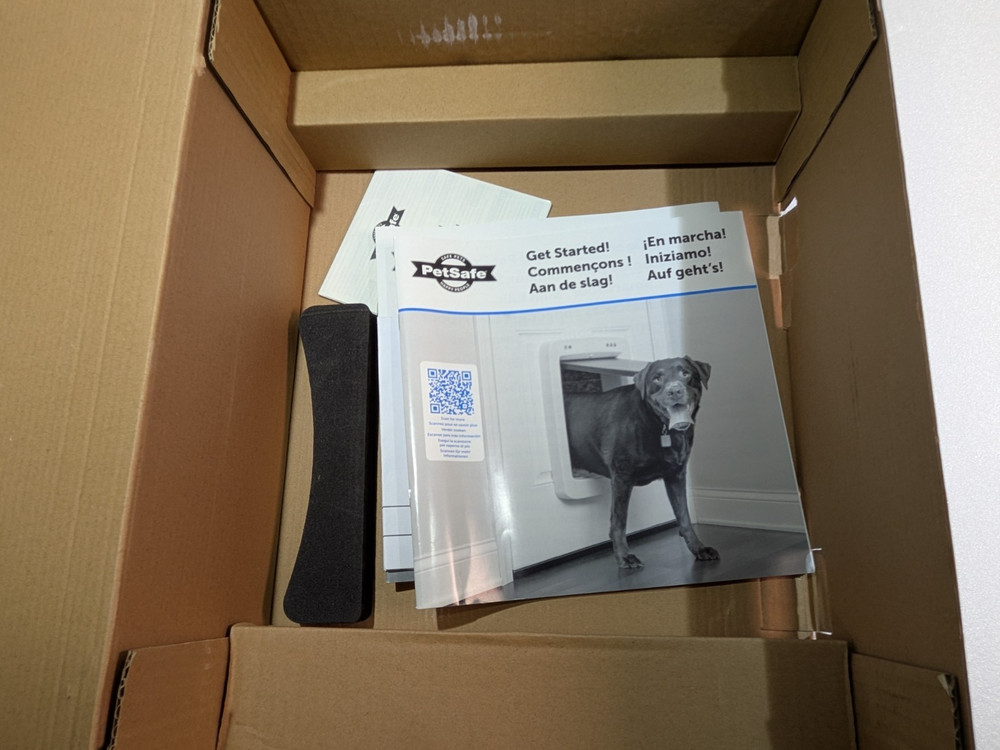 PetSafe SmartDoor Never Rust Connected Pet Door – Medium