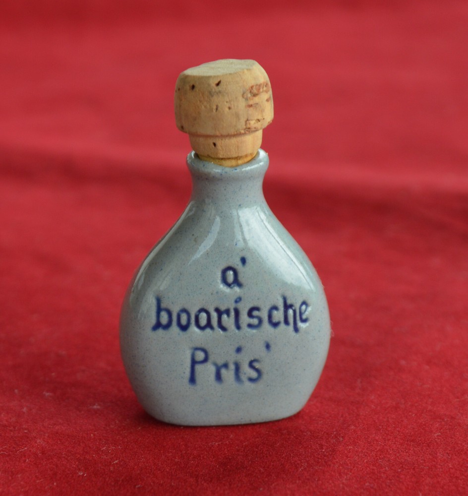 VINTAGE GERMAN SMALL SNUFF BOTTLE Original