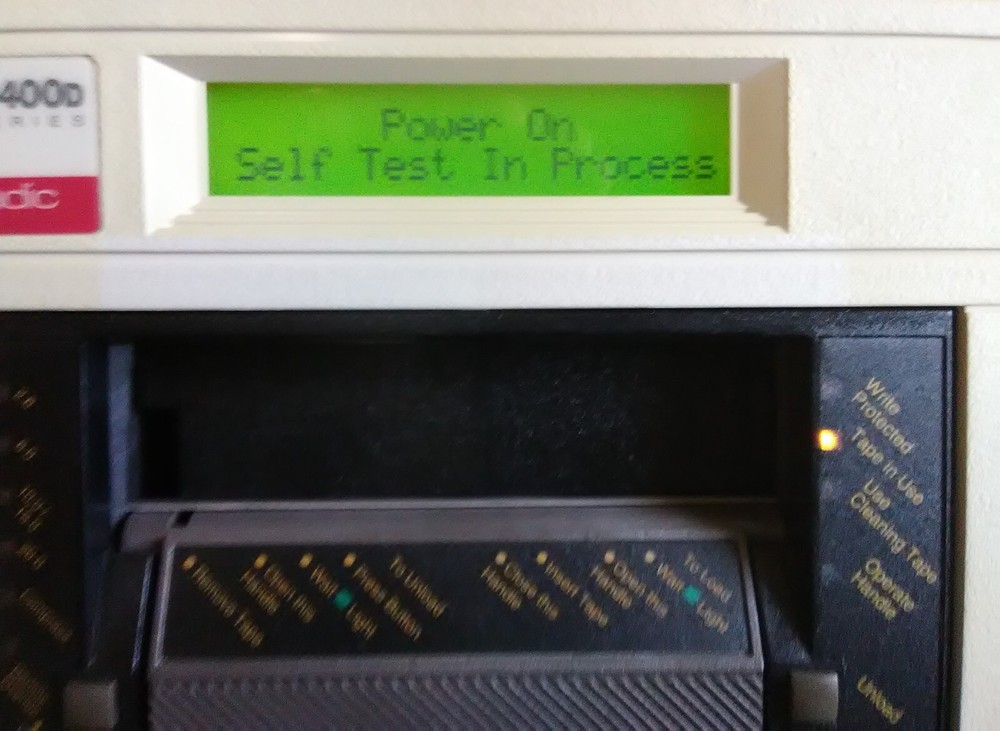 ADIC DS9400D External Tape Drive