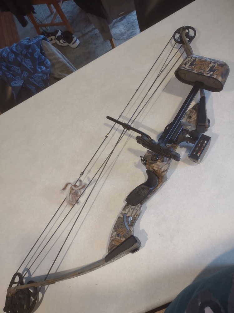 Camouflage Compound Bow 70 Lb.29 String.2901cable Tune.95.5string Length.