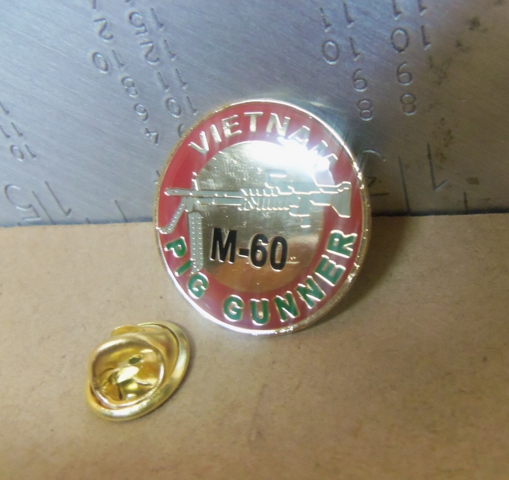 Vietnam M-60 Pig Gunner Pin