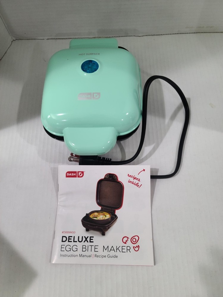 Dash D Deluxe Egg Bite Maker 4 Egg Bites Silicone Molds included.
