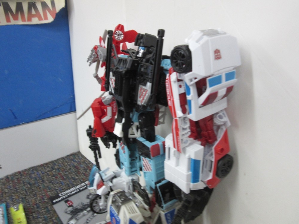 Combiner Wars Transformers Defensor Protectobot 2014 Generations upgrade kit etc