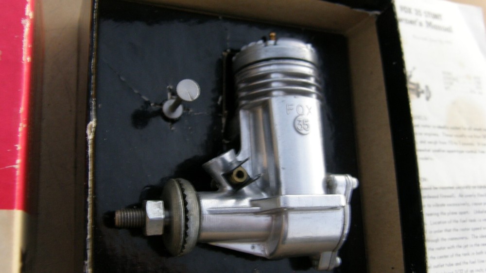 1970 FOX 35 CHROME FINISH STUNT Model Airplane Engine with Box & Instructions