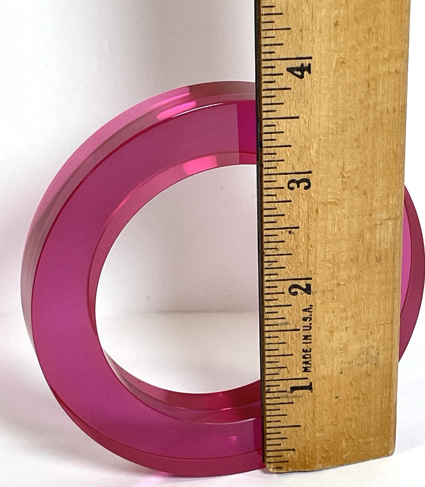 Lucite Acrylic Round Hot Pink Chunky Bangle Bracelet Fuchsia Estee Lauder Vtg 8”