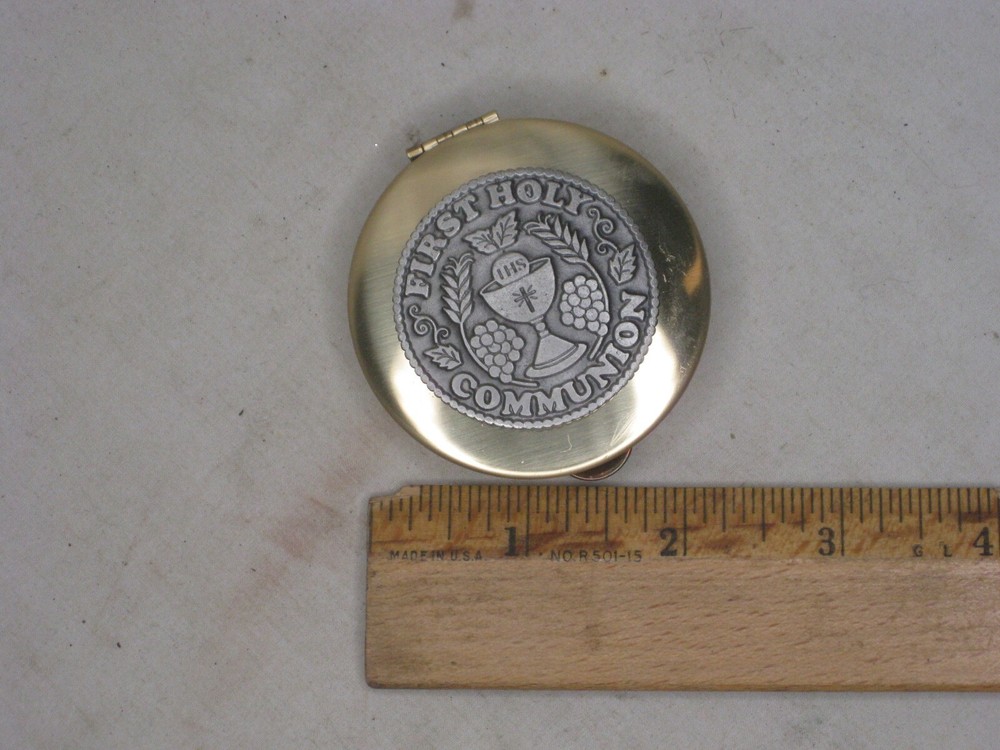 pre-owned FIRST HOLY COMMUNION compact case box container approx. 2.25" x .5"