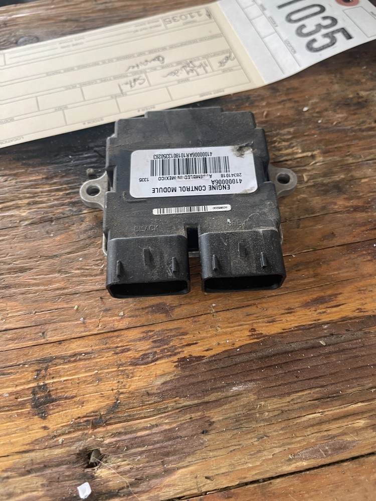 2014 Harley Davidson Dyna engine control module module p/n 41000006 ay11035