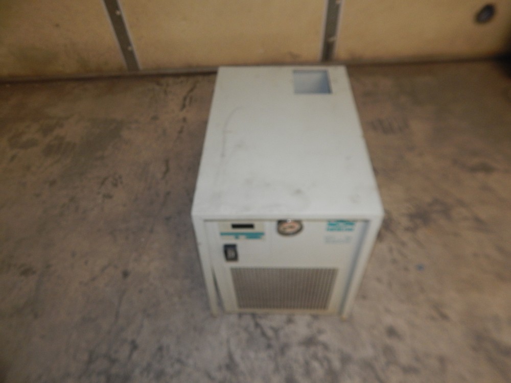 NESLAB CFT-33 REFRIGERATED RECIRCULATING CHILLER (#4575)