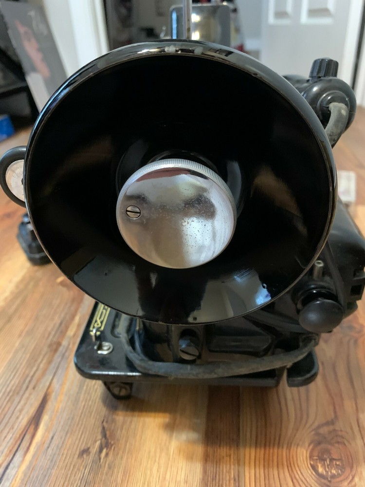 Singer 99K sewing machine + more (untested no refunds)