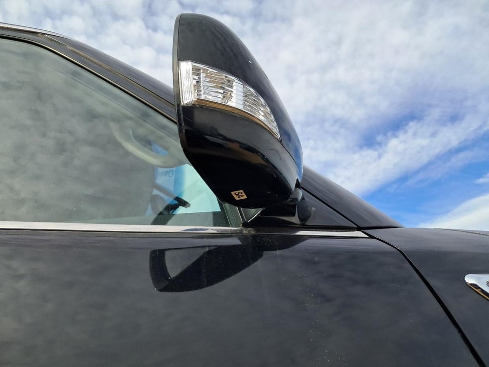 ARMADA 2017 Glove Box 4875505