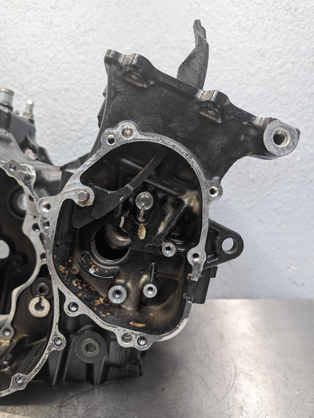 2009-2012 Kawasaki Ninja ZX6R OEM Engine Case Cases Block Crank - 14001-0159