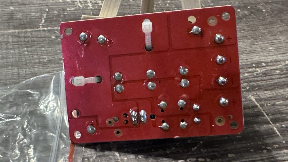 Pure Bass Subwoofer Second-order Crossover Frequency Divider