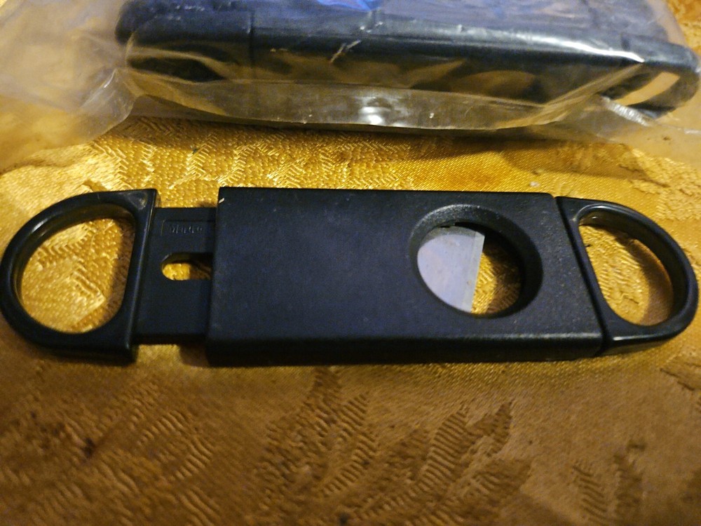 cigar cutter. Multi Pk