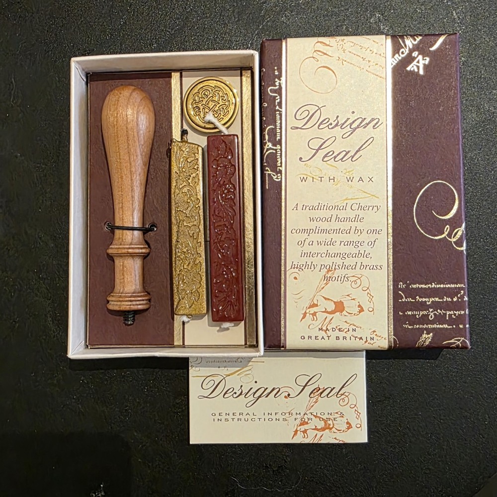 Celtic Knot Design Seal With Wax Set