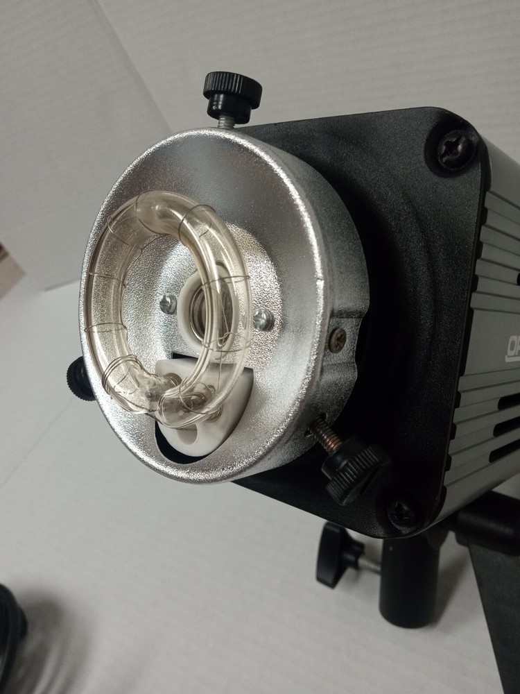 Opus Pro OPL-L150 Monolight Flash Photography Lighting Light