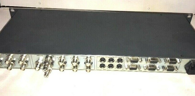 Kramer Electronics VP-72 1:2 Multi−Format Video Graphics Distribution Amplifier