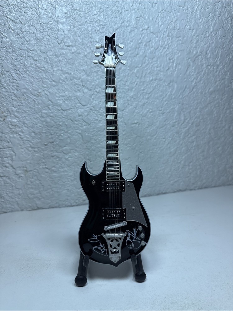 Miniature Guitar Washburn KISS Paul Stanley USED