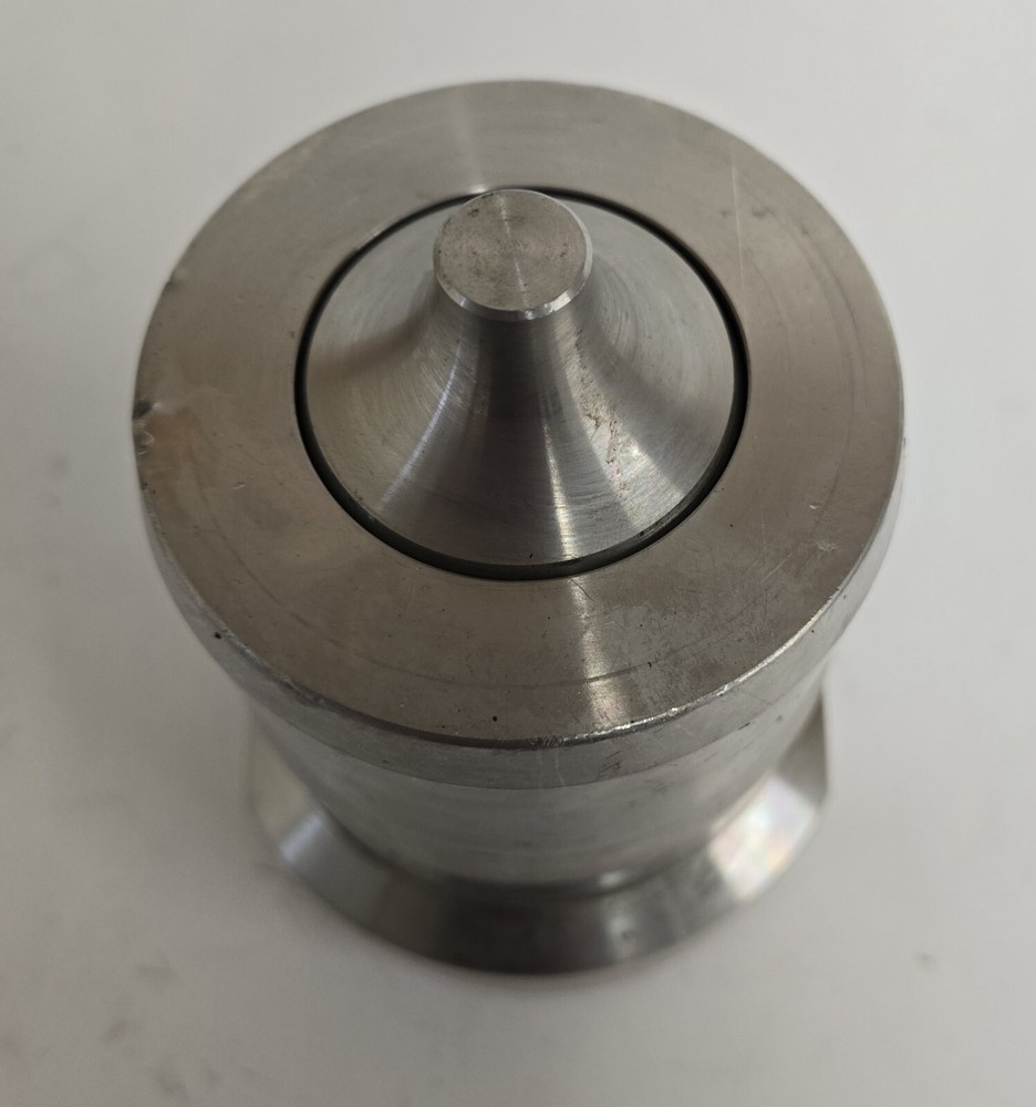 NEW MACHINE QUICK CHANGE COUPLER 2-1/2" NPT.