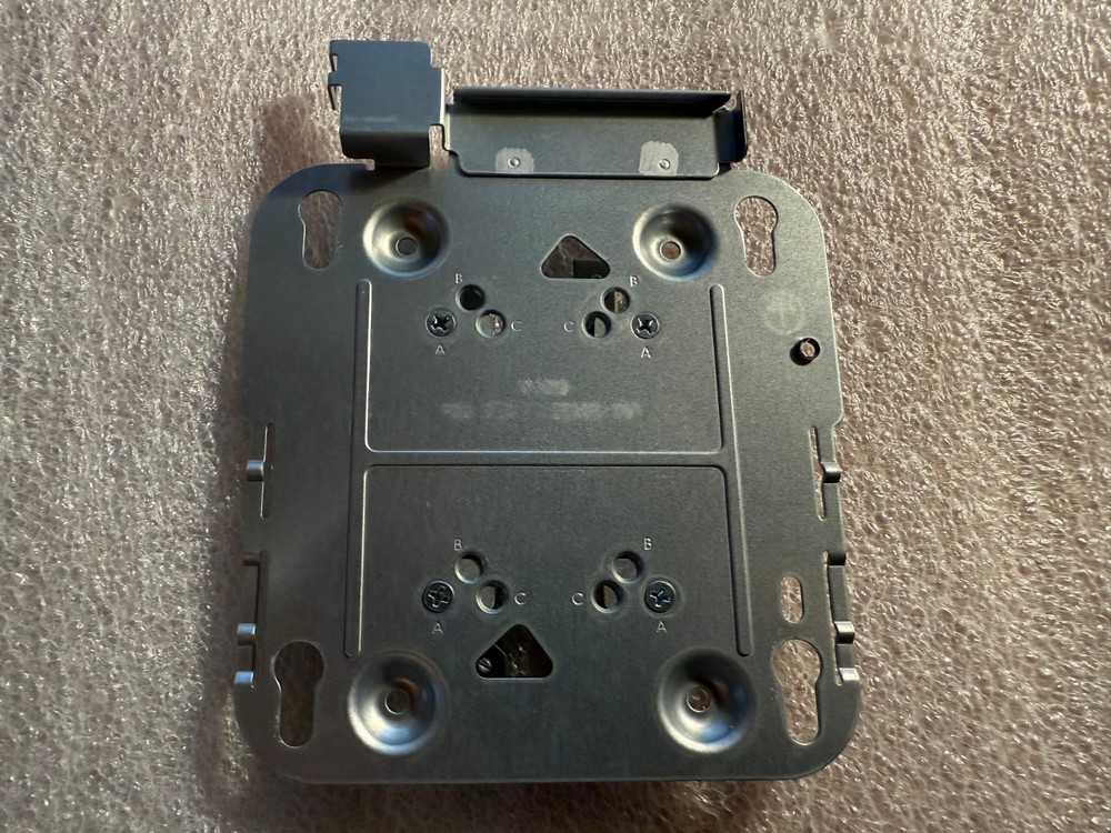 Cisco Wireless Access Point Bracket 692160-03