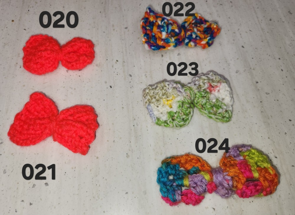Crochet Medium Pet Bow with Snaps