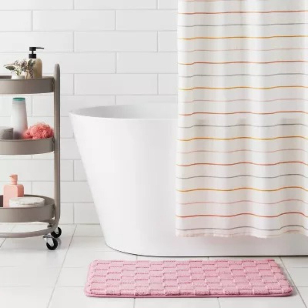 20"x30" Everyday Checked Cushion Bath Rug