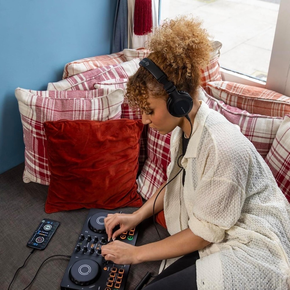 Pioneer DJ AlphaTheta Compact 2-Channel DJ Controller