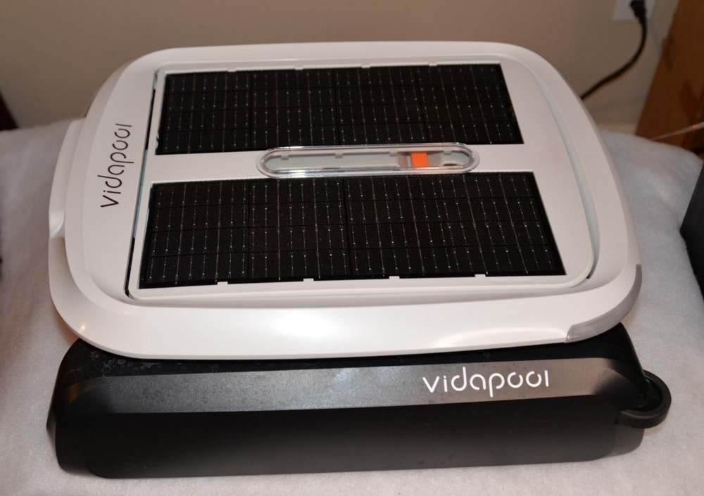 Vidapool Solar Powered Robotic Pool Skimmer Cleaner Automatic Cordless
