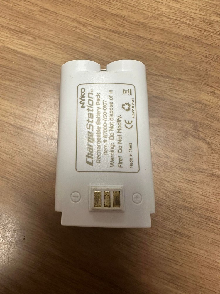 Nyko Replacement Rechargeable Battery Pack For Nintendo Wii Controllers 8E