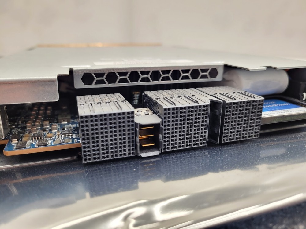 Dot Hill FRUTC05-01 12Gb SAS / FC Disk Array Controller Module 81-00000078-00-09