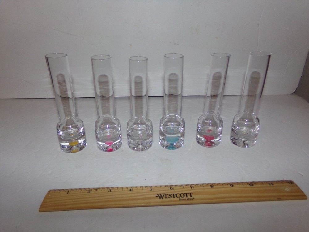 HANDBLOWN SET OF SHOT CLASSES HAVE COLORED BUBBLE IN BASE