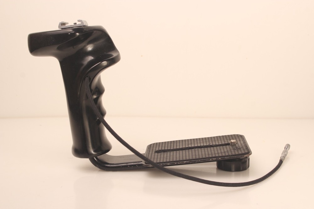 Stitz Medium Format Camera Grip w/ Original Shutter Release Cable