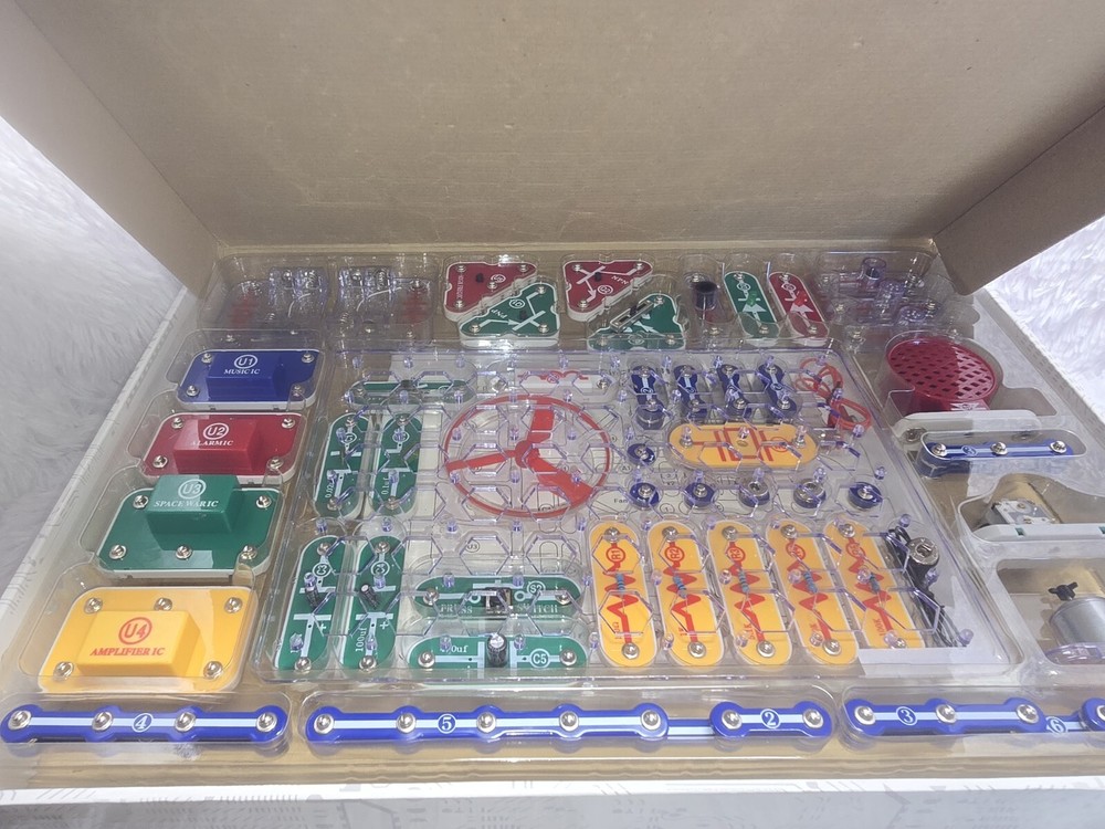 Elenco Snap Circuits SC300 Electronics Kit